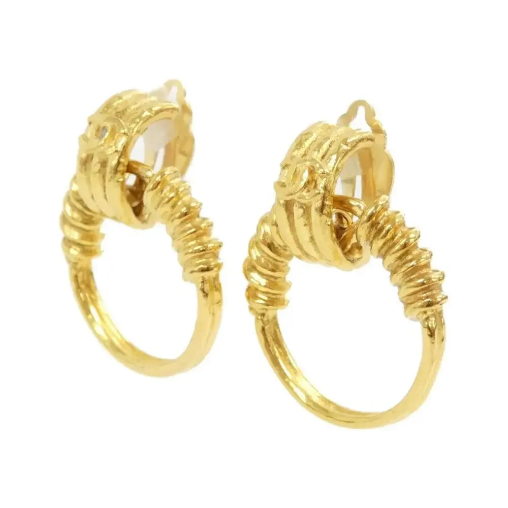 CHANEL Gold Earrings - Picture 2 of 3